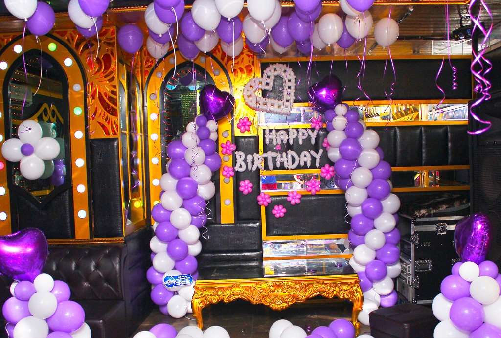 Trang trí tiệc sinh nhật tại phòng KARAOKE